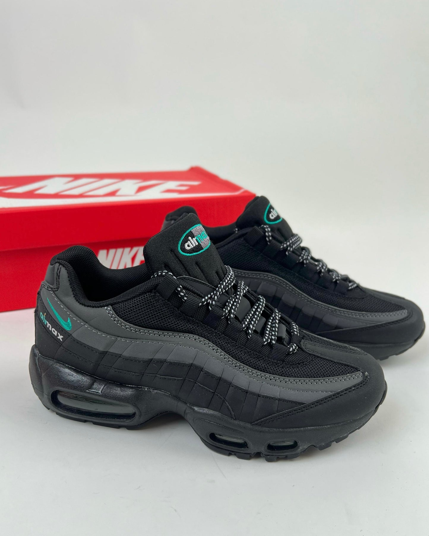 NIKE Airmax 95🖤🩵