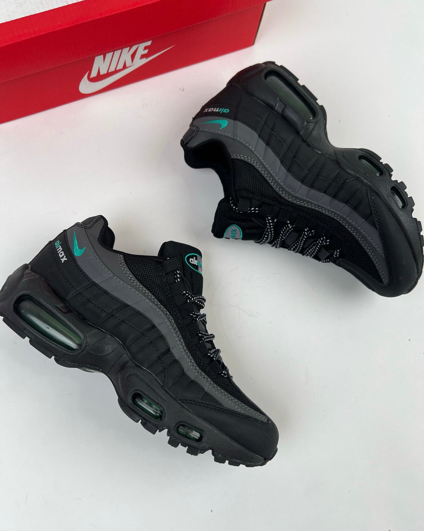 NIKE Airmax 95🖤🩵