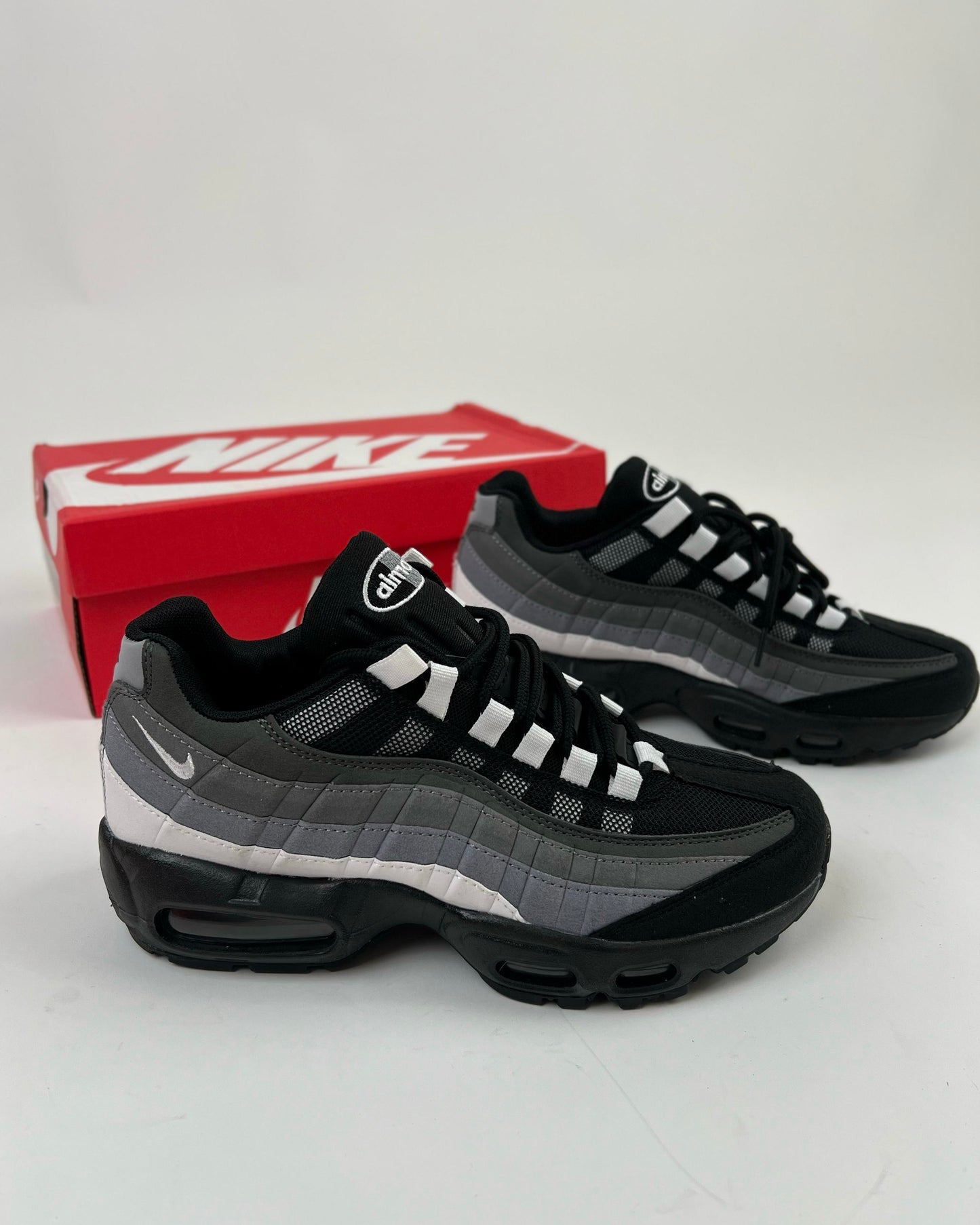 NIKE Airmax 95 🖤🩶🤍