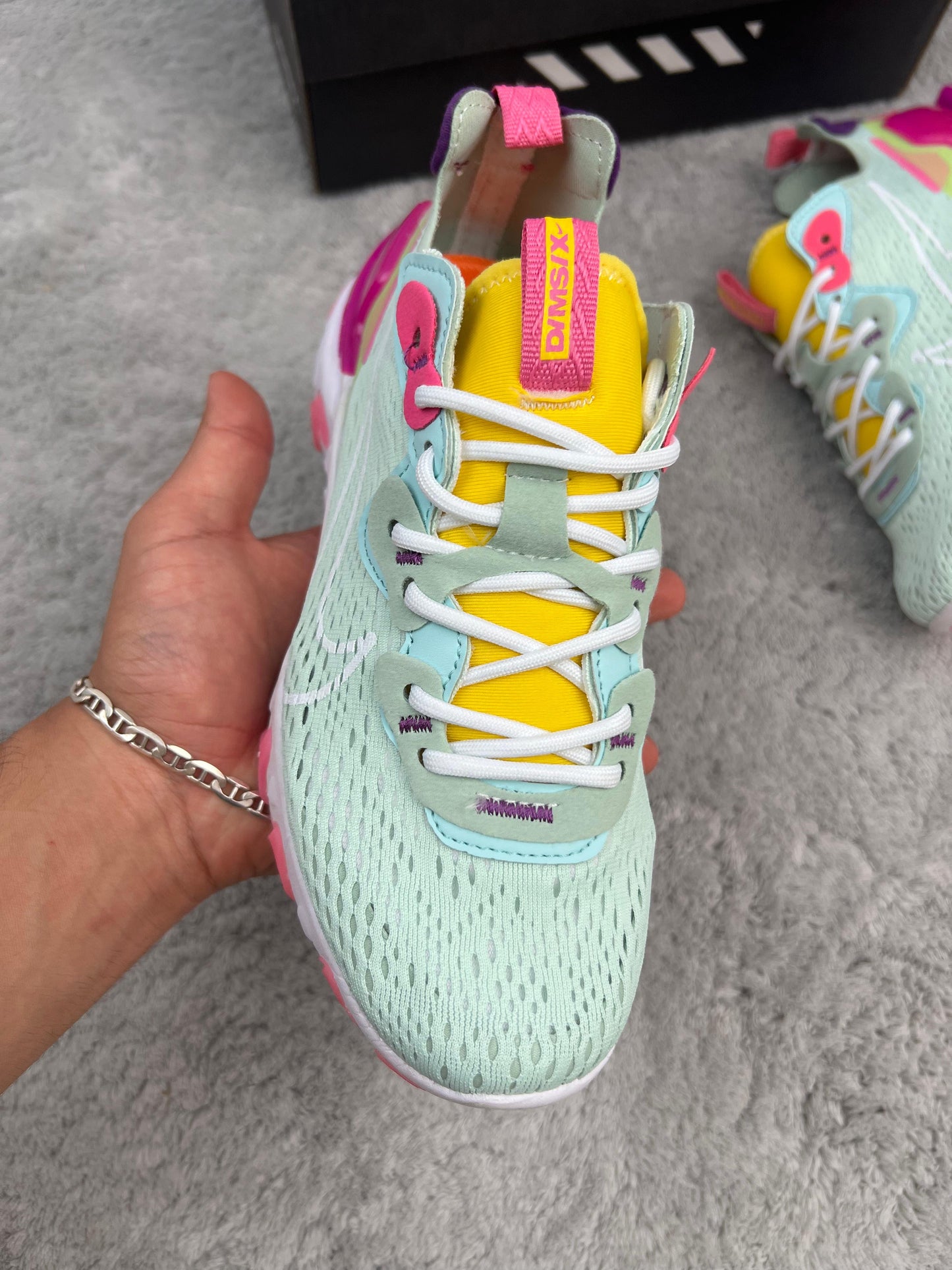 Nike React