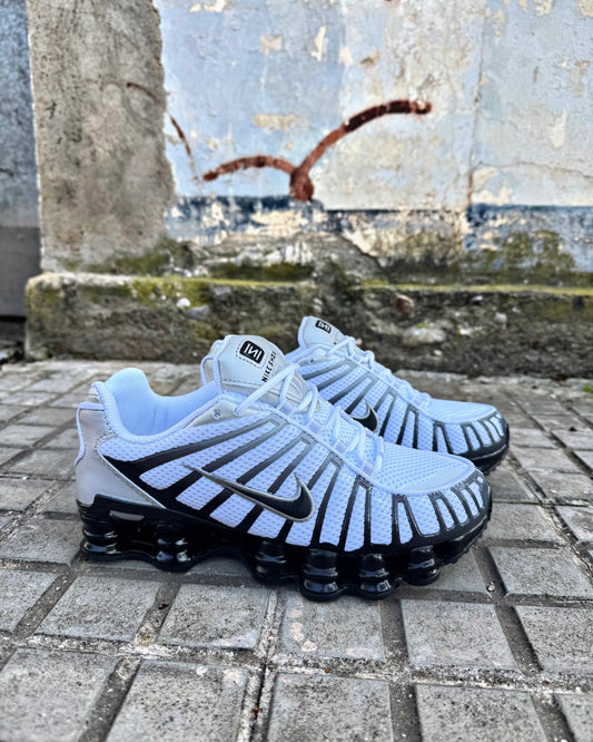 NIKE SHOX TL