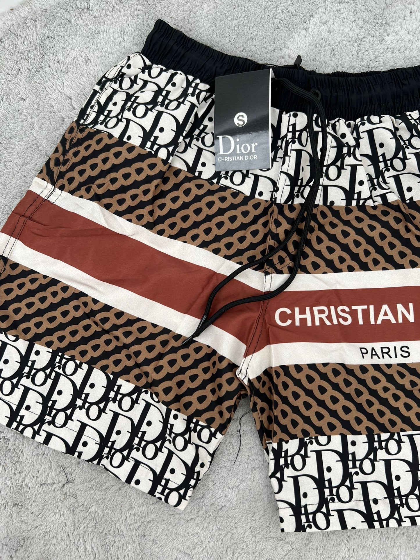 DIOR