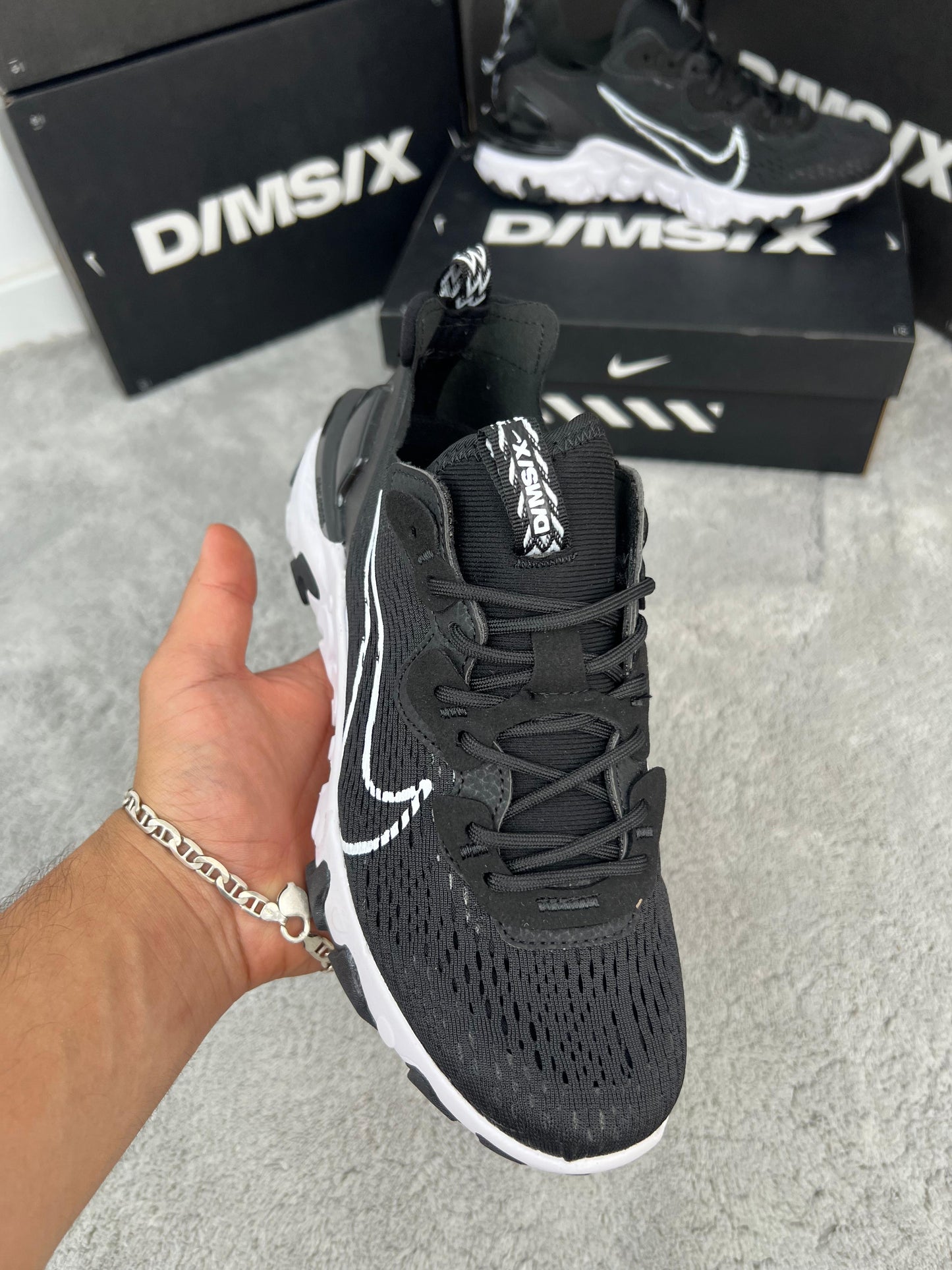 Nike React