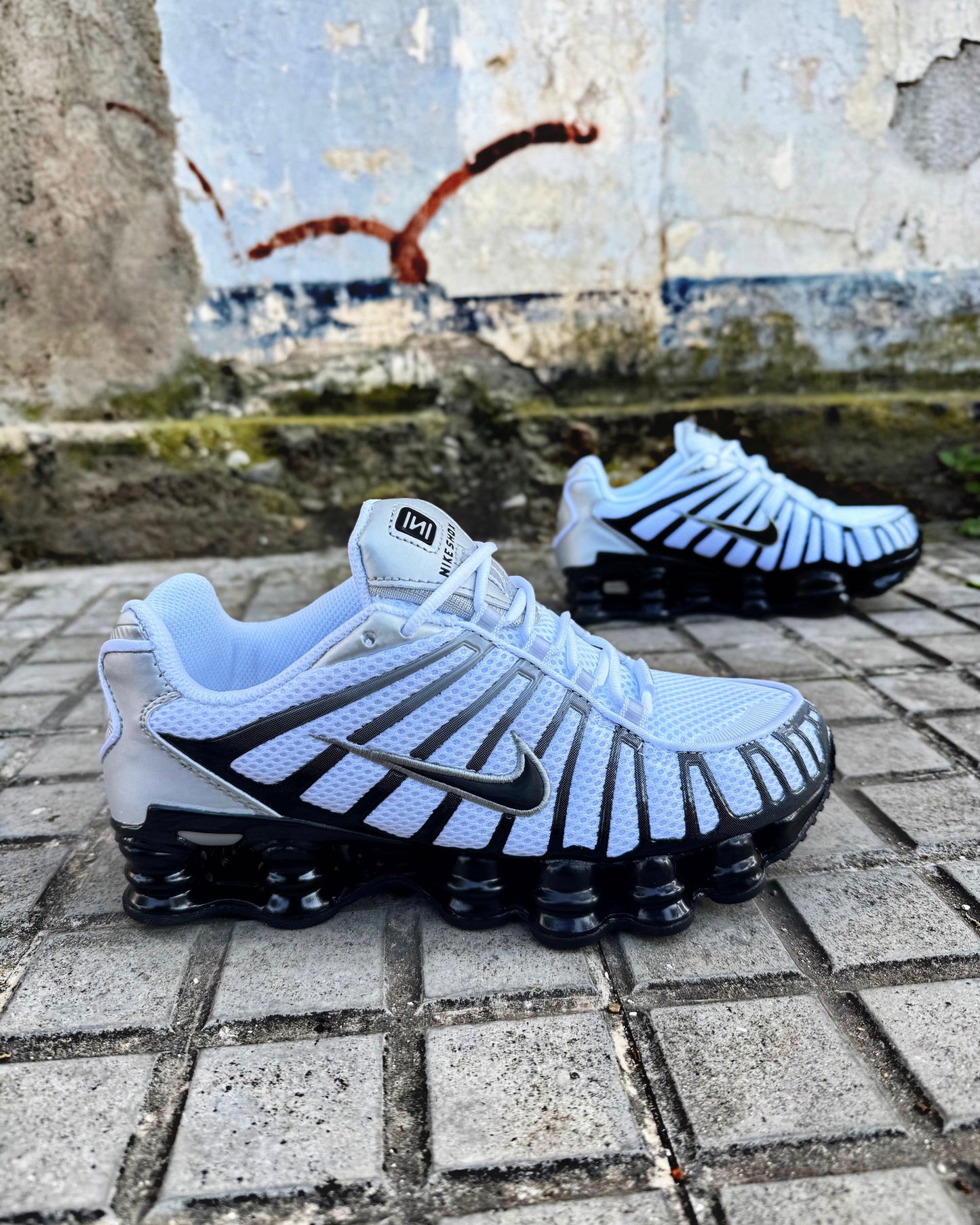 NIKE SHOX TL