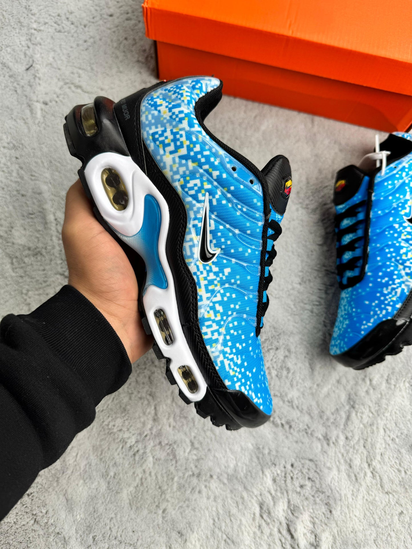 NIKE AIR MAX TN