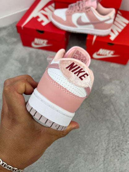 NIKE DUNK LOW RETRO