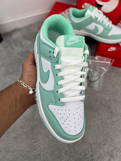NIKE DUNK LOW RETRO