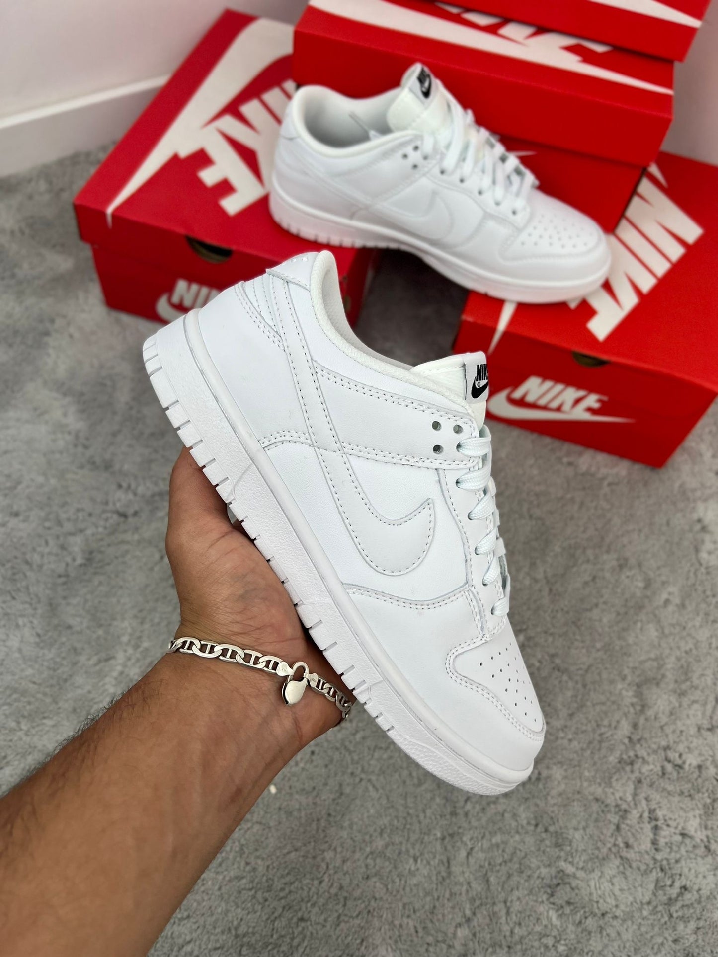 NIKE DUNK LOW RETRO