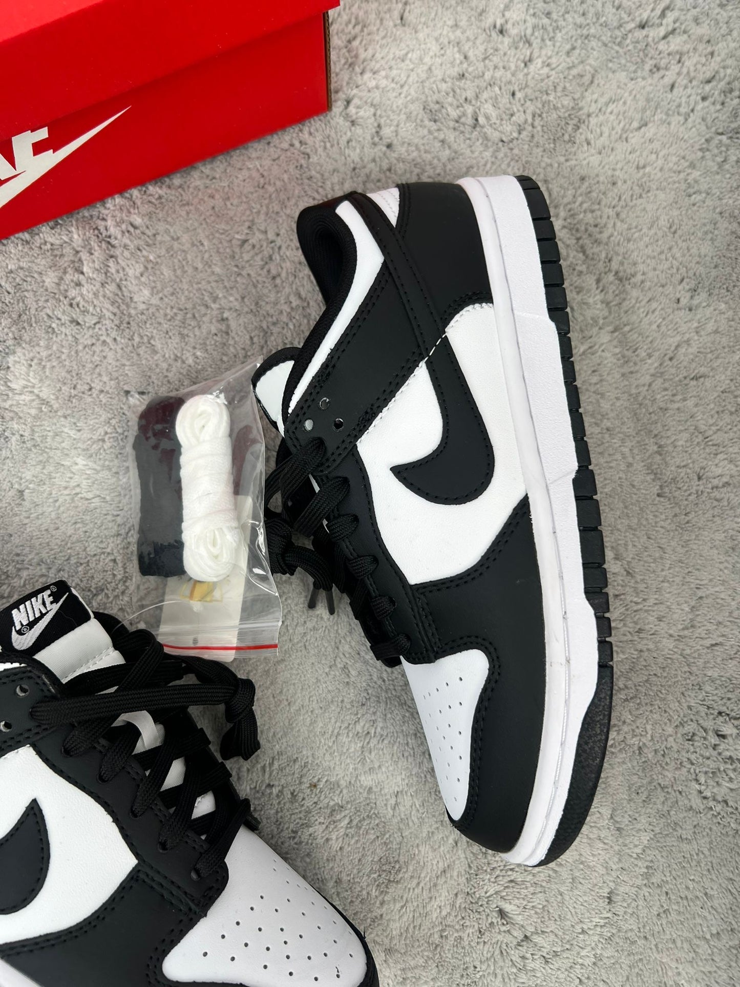NIKE DUNK LOW RETRO