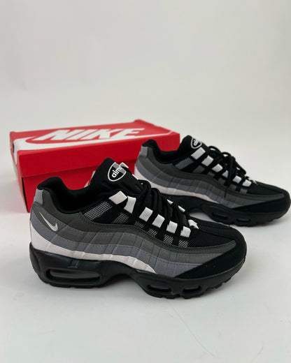 NIKE Airmax 95 🖤🩶🤍
