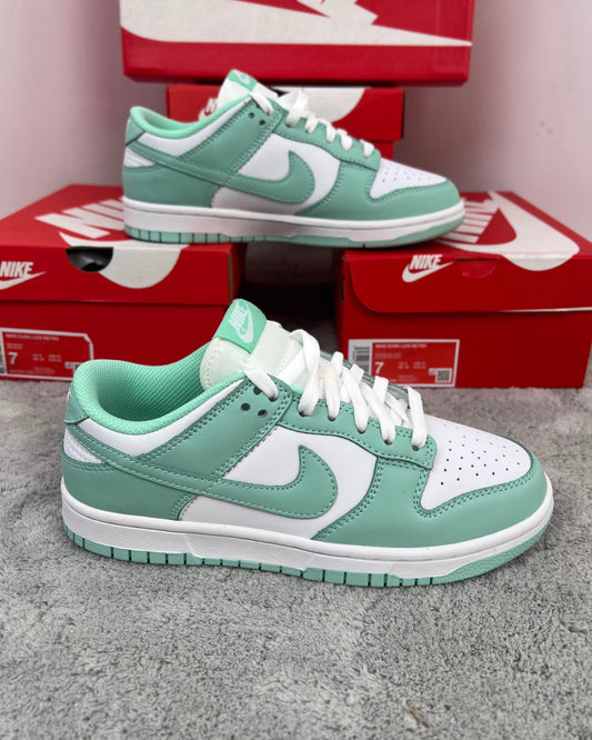 NIKE DUNK LOW RETRO