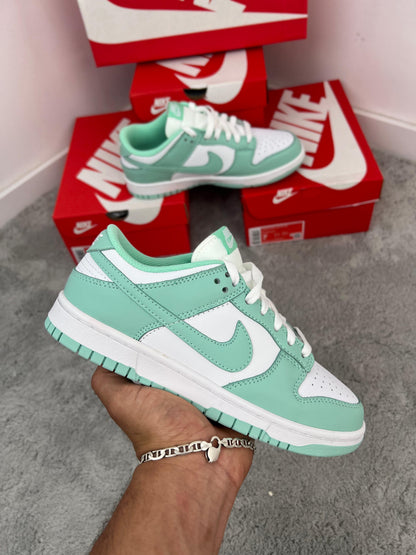 NIKE DUNK LOW RETRO