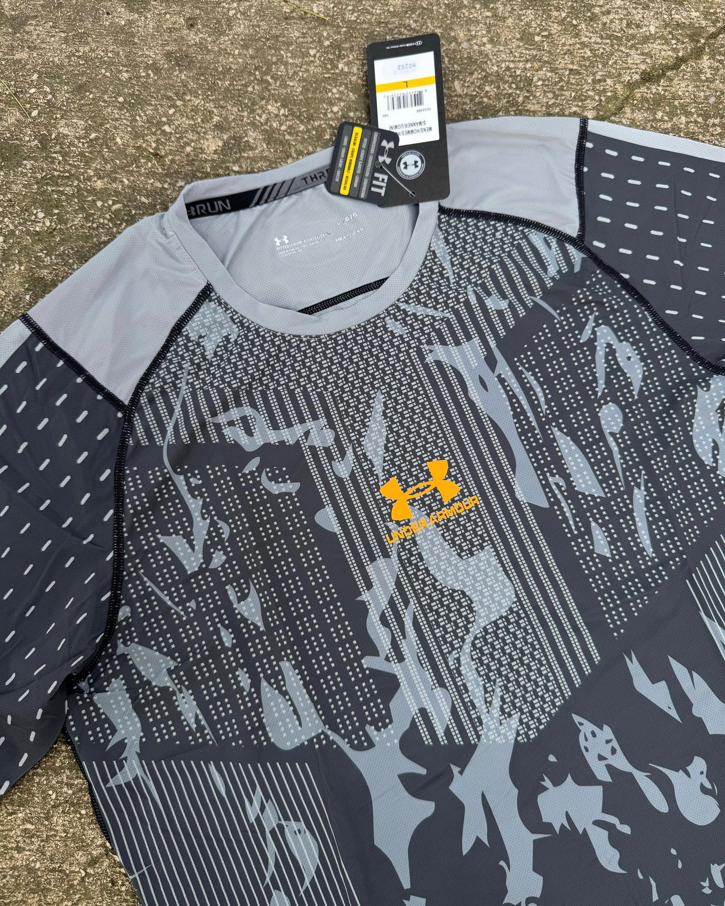 UNDER ARMOUR