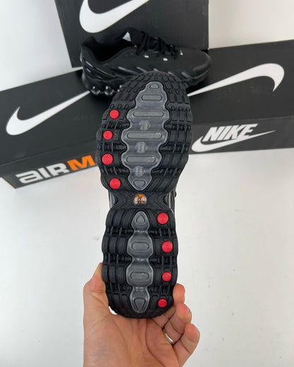 NIKE AIR MAX DN8