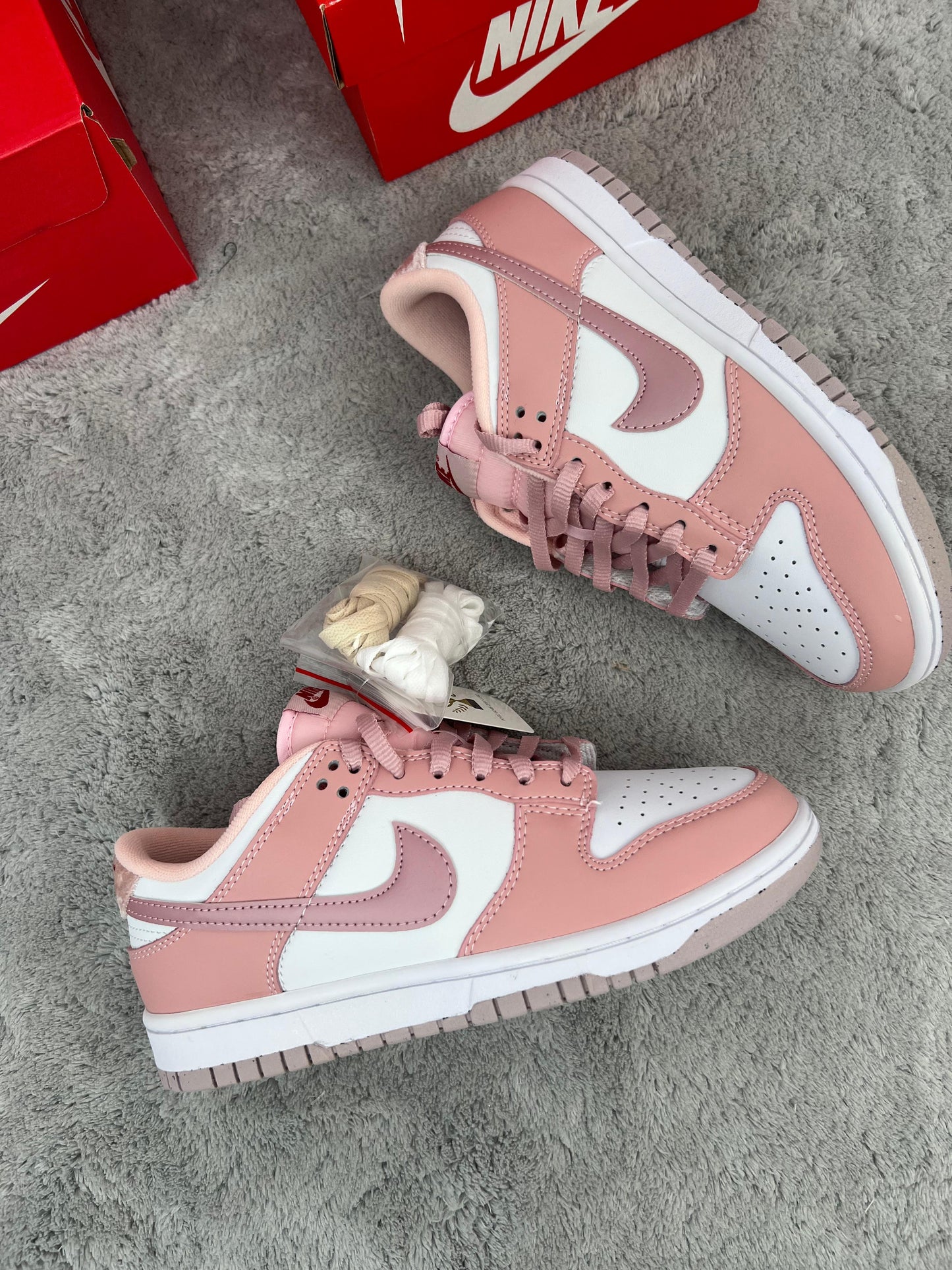 NIKE DUNK LOW RETRO