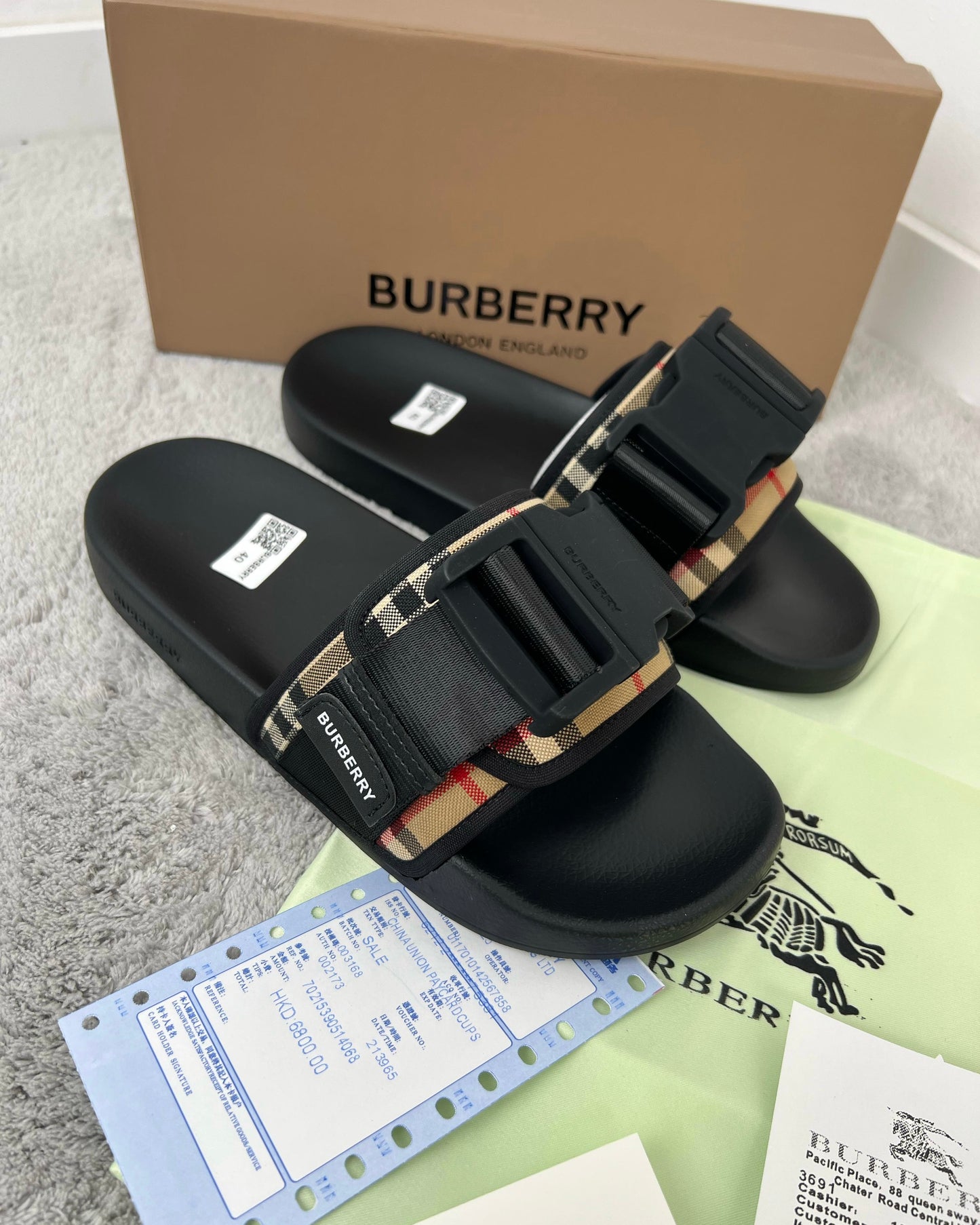BURBERRY