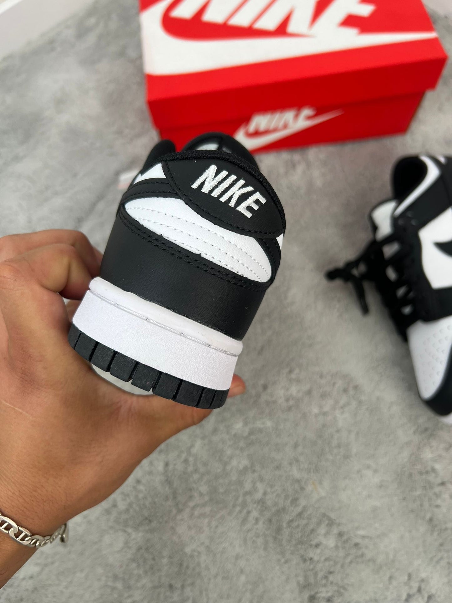 NIKE DUNK LOW RETRO