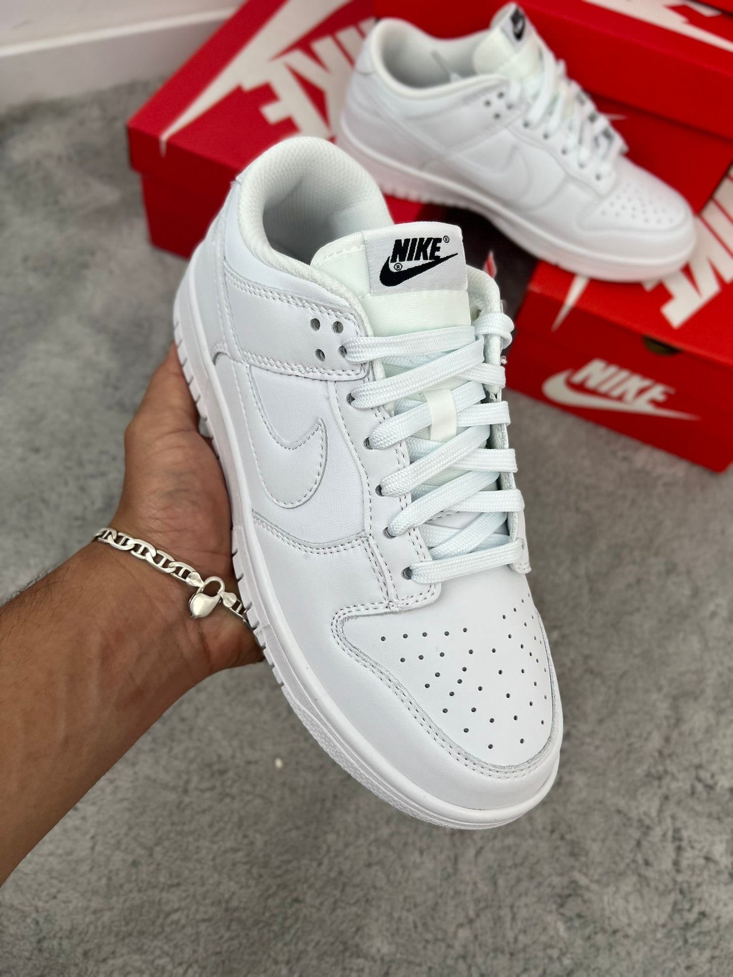 NIKE DUNK LOW RETRO